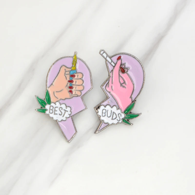 Best Buds Pins, 2pcs/set broken heart,