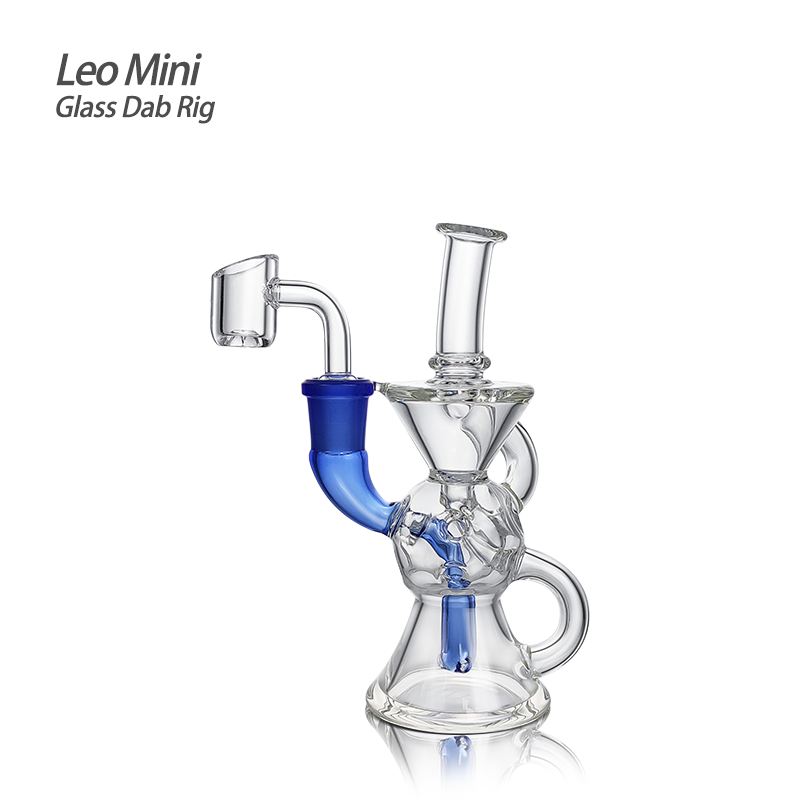 "Leo Mini" (5.51‘’ Glass Rig) By: Waxmaid